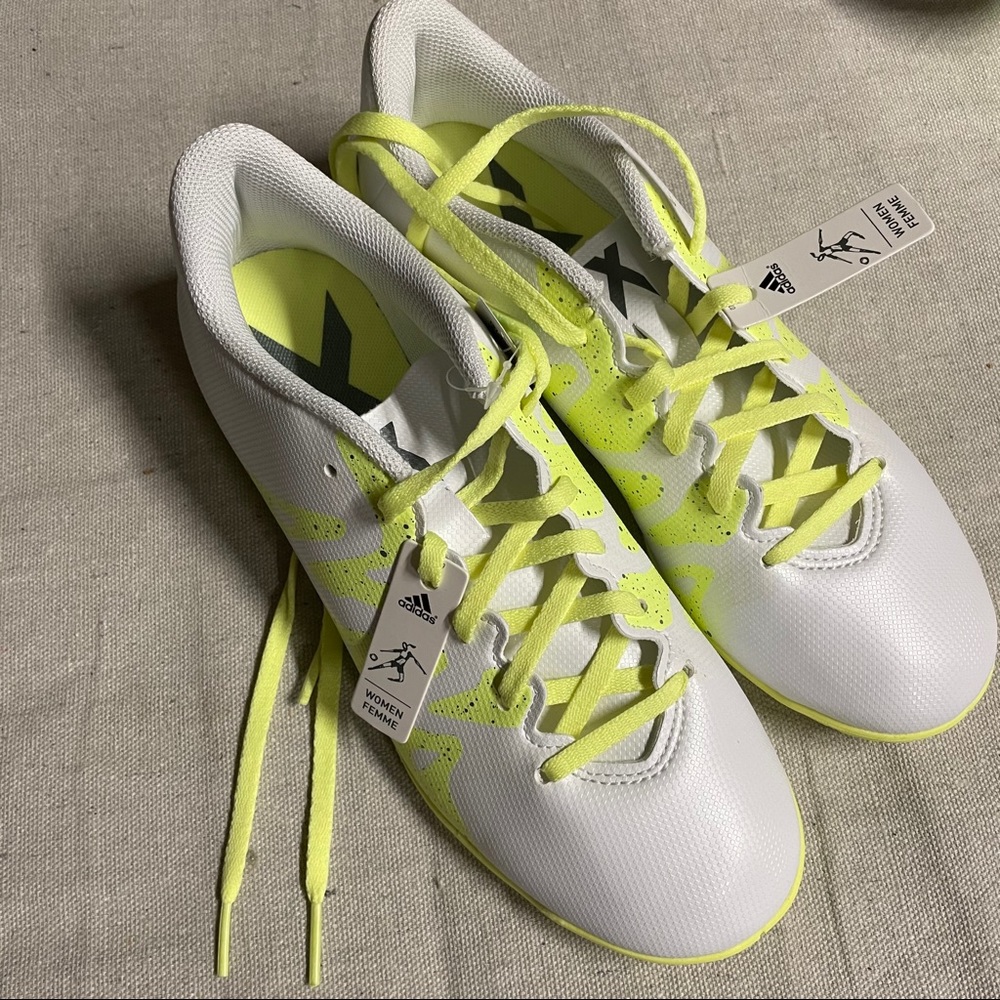 NWT Adidas women’s X 15.4 turf soccer cleats